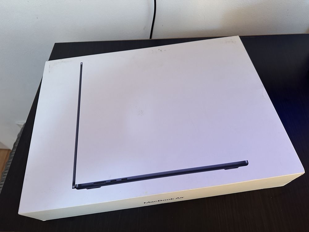 Macbook Air 13.6''  M2 512GB (8GB RAM) Space Grey,Sigilat