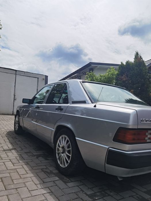 Mercedes e190 w201 automat/trapă