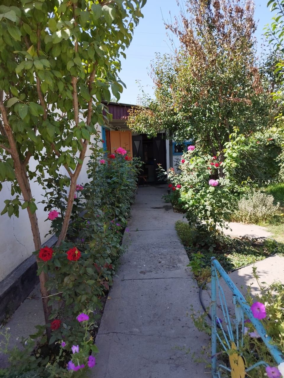 Продается дом в хорошем тихом районе Кордая.