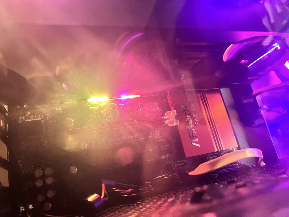 Геймърски компютър с i7 и GTX 1060 – готов за игри!
