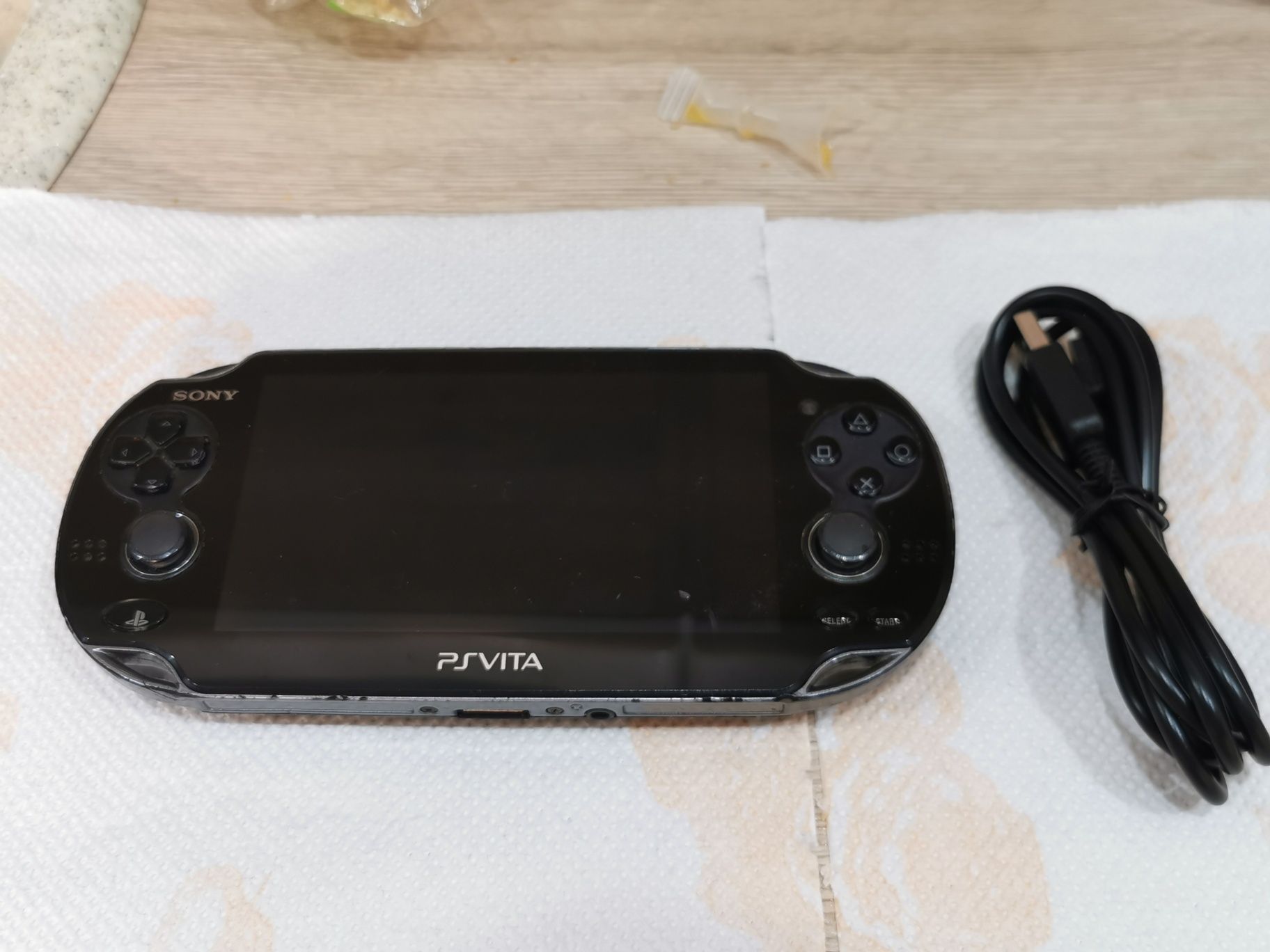 PSvita модел PCH-1003