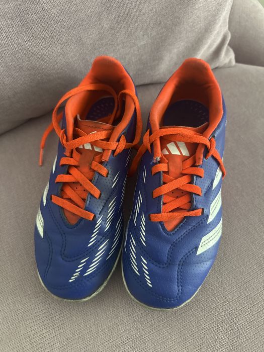 Ghete fotbal adidas predator