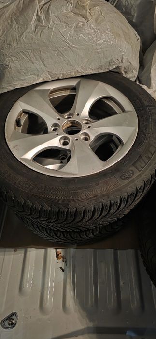 Vand roti cauciucuri iarna Bmw 205/60 r16 F30,F31,E90
