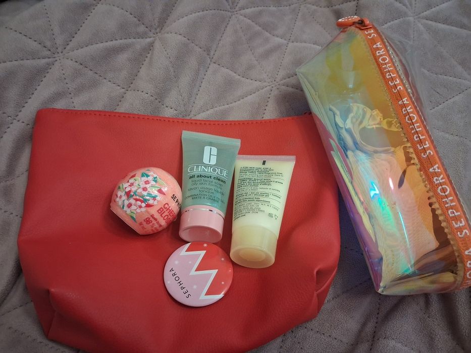Нови козметика на. Clinique за 20 лв всичко