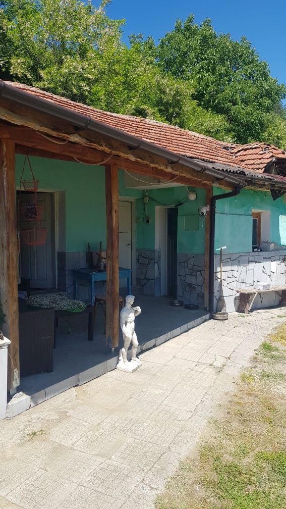 Продава къща в с.Мало село обл Кюстендил