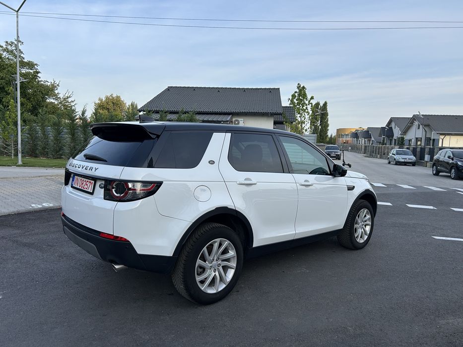 Land Rover Discovery Sport.