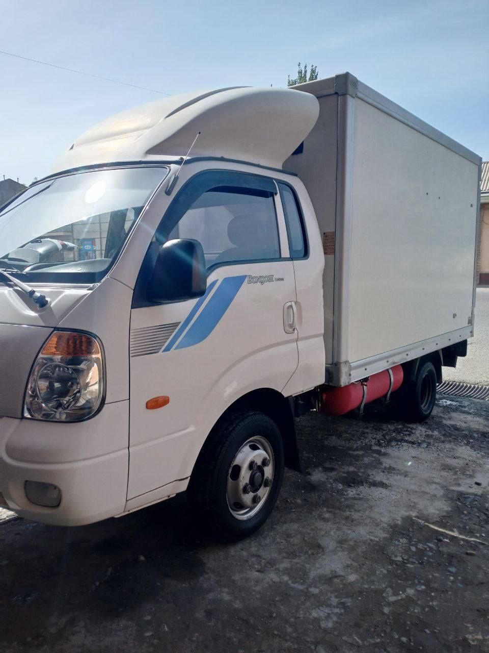 Kia Bongo 1,4 T sotiladi