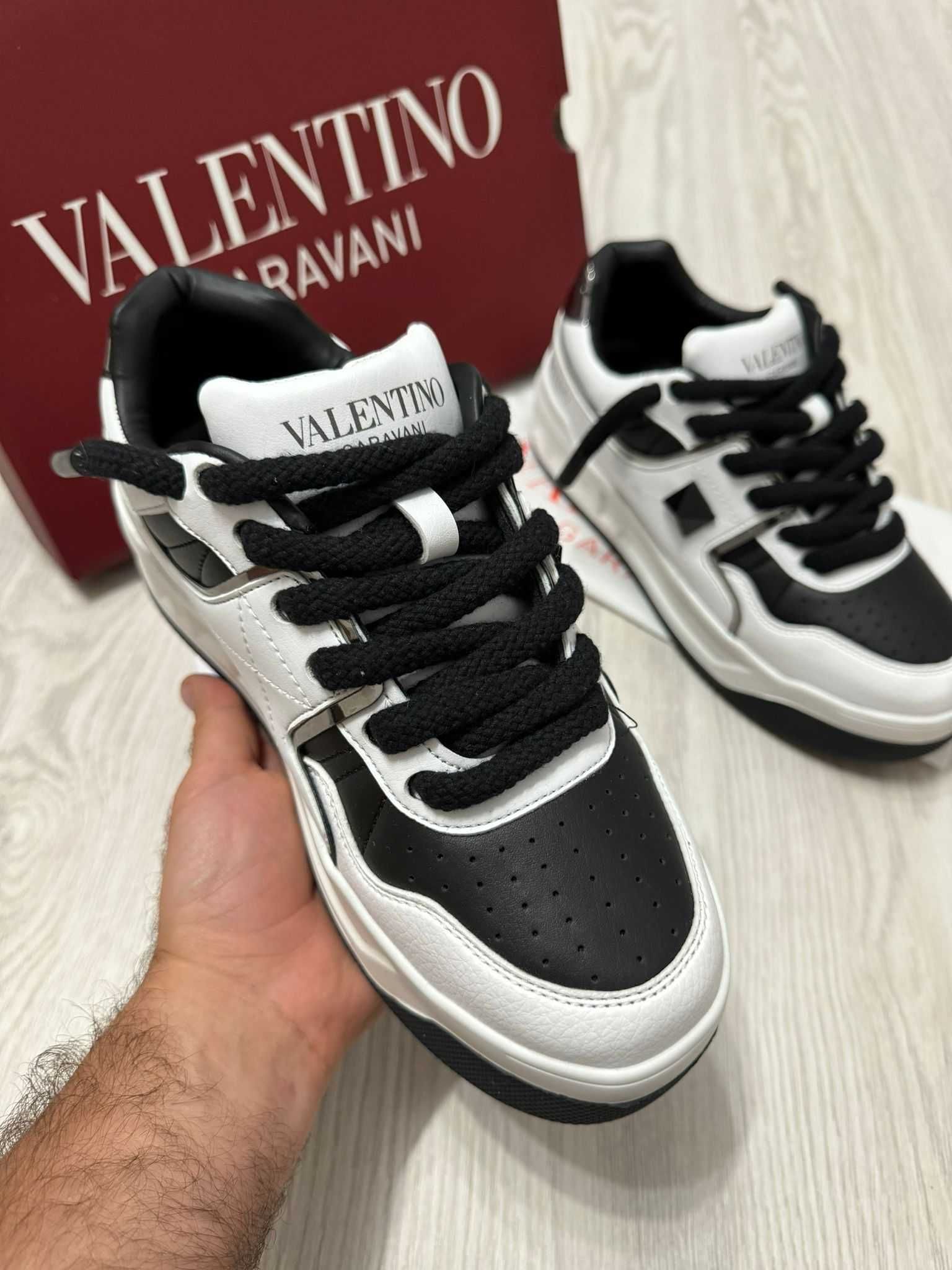 Adidasi Valentino FULLBOX