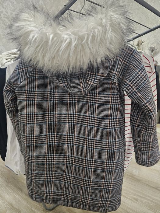 Пальто для девочек, 9-10 лет