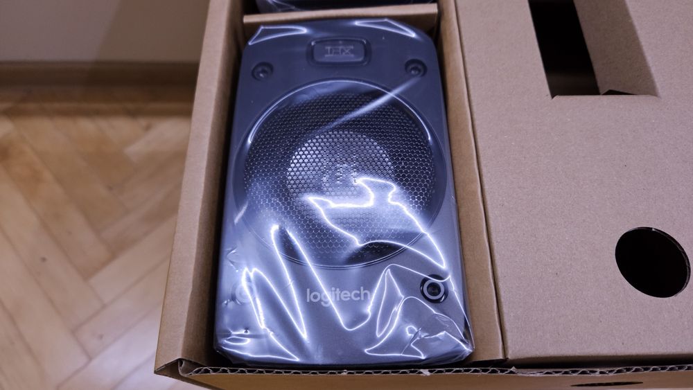 Нови сателитни тонколонки от Logitech Z906