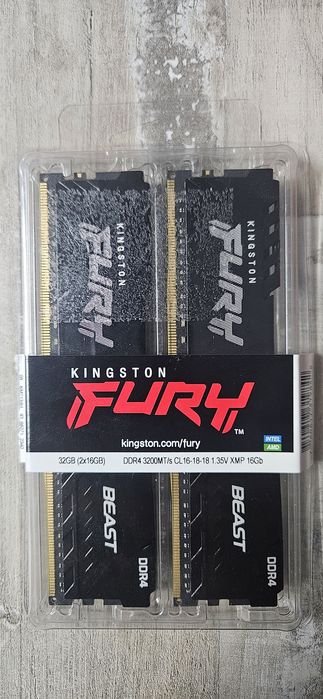 Продам оперативную память: Kingston Fury 16×2, DDR4 3200MT/S.