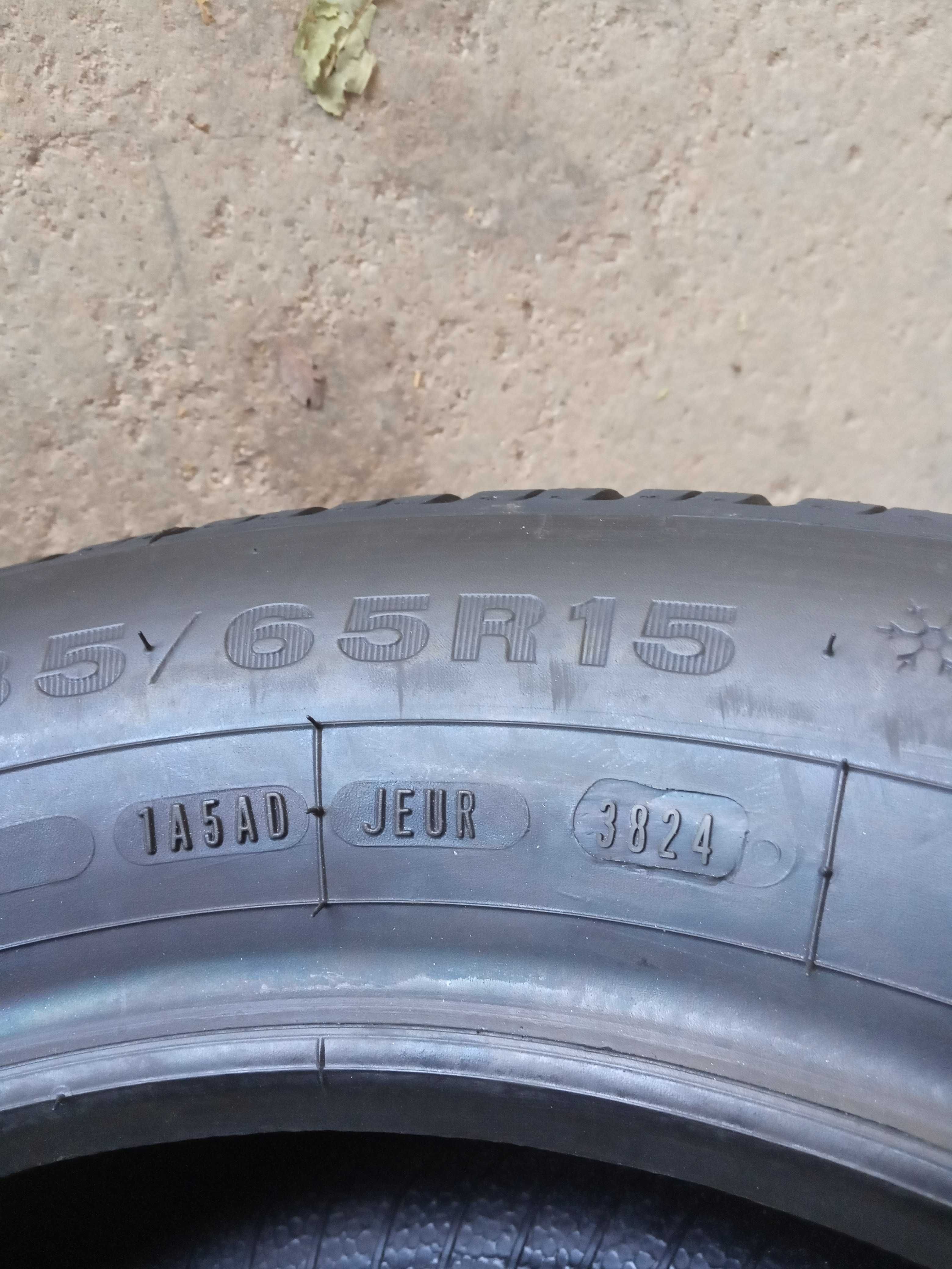 2 Нови зимни гуми 185/65R15 Dunlop Winter Response 2 88T DOT3824