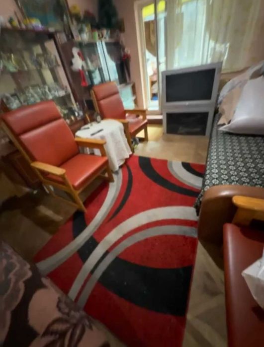 Ap. 2 camere semidecomandat parter cu balcon, 46000 euro