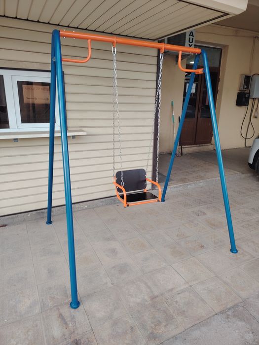 Металлические качели детские