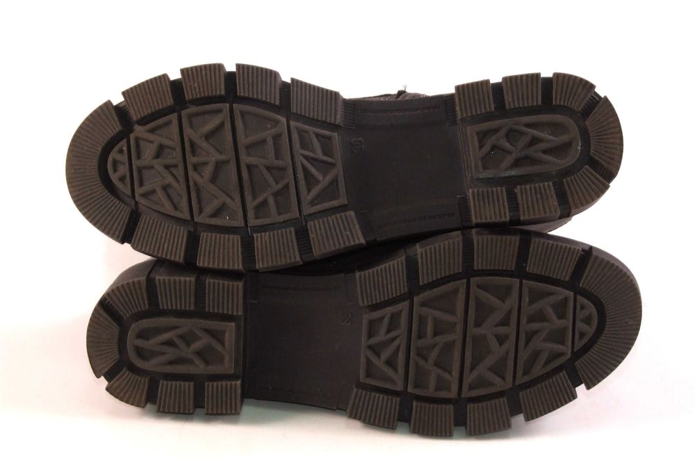 Bocanci, botine Annie G, masura 38, piele naturala, moderne, ca NOI