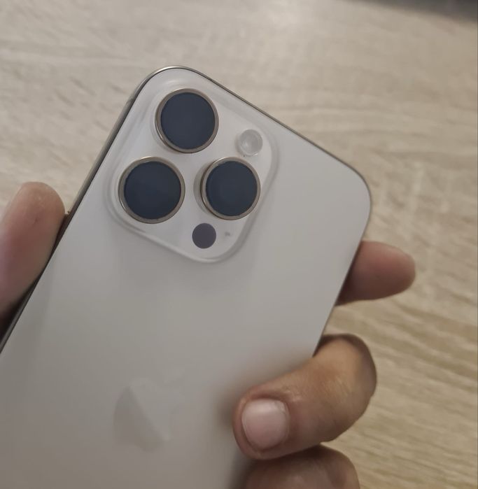 Iphone 16 promax ca nou, 27 cicluri de incarcare