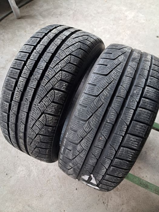 2 anvelope iarnă 245 40 r18 Pirelli