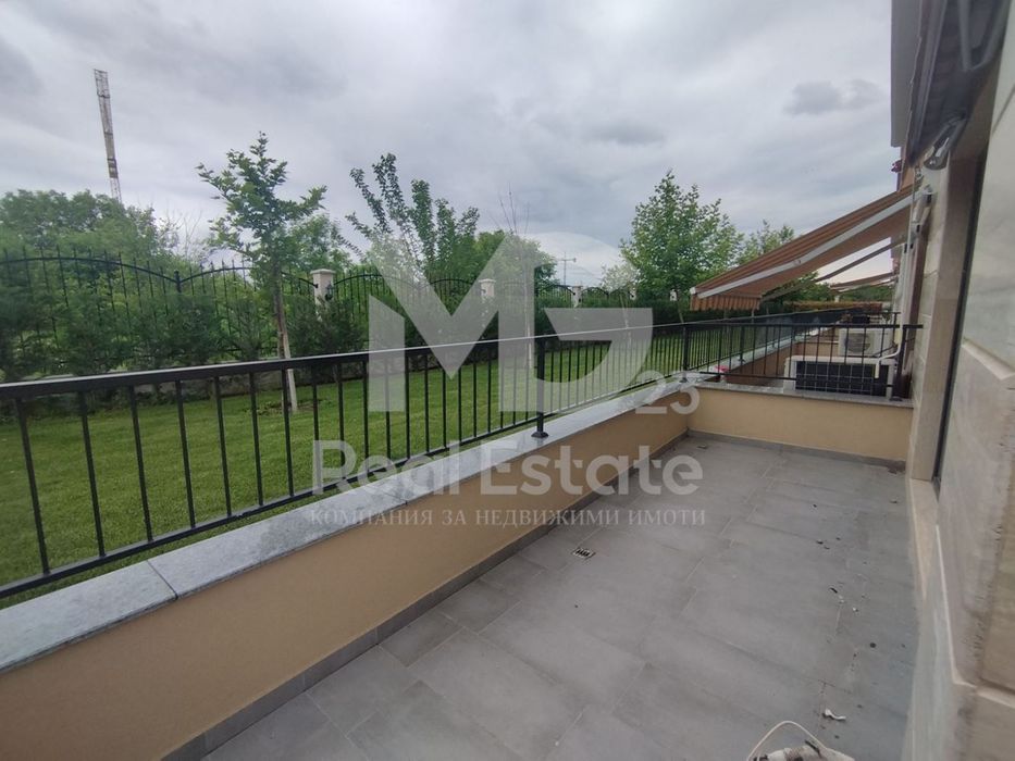 Продава се Двустаен апартамент в Пловдив, Остромила - 67 кв.м за 1627 €/кв.м - Снимка #1