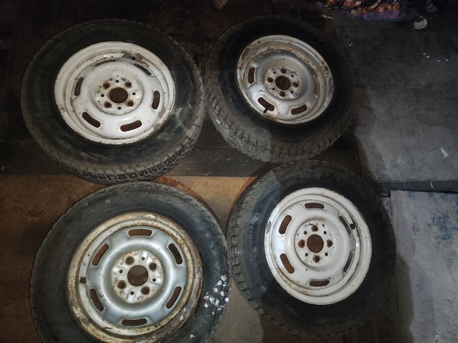 Продам зимние колеса 175/70 R13
