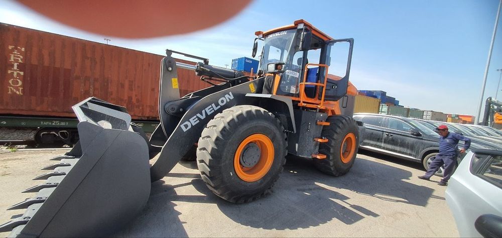 Погрузчик 3 кубали Doosan