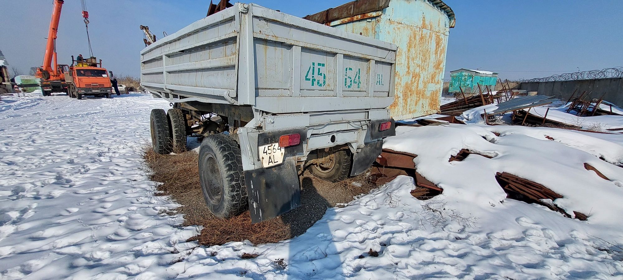 Продам прицеп КамаЗ