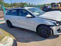 Dezmembram Volkswagen Golf 7, an 2014, 1.6 TDI cod CLH, 105 cp