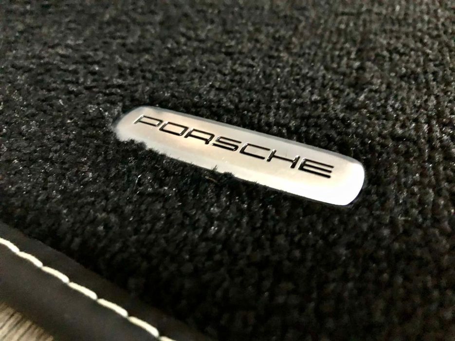 Полики, коврики на Porche (Порш каен)