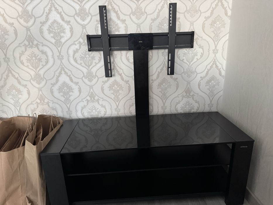 Подставка под телевизор напольная