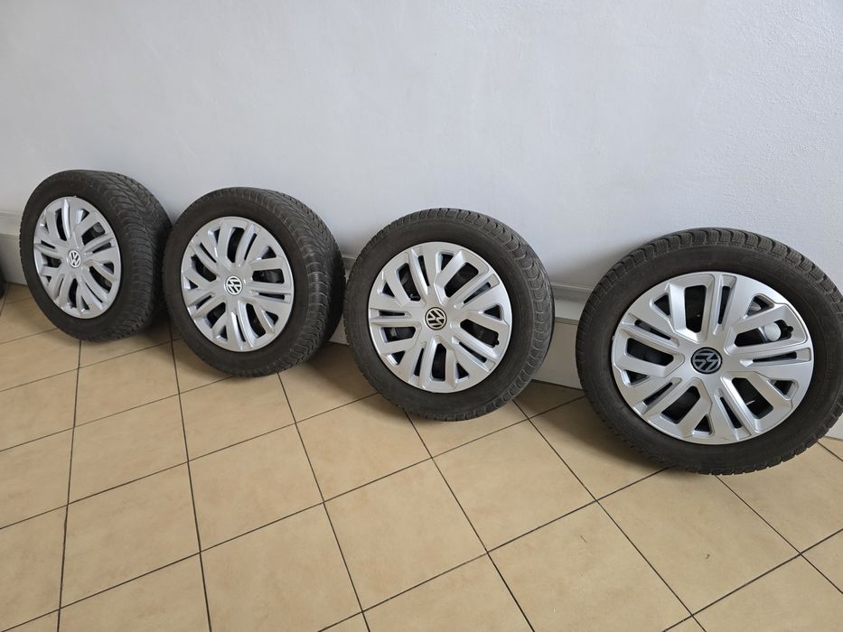 Roți VW + Anvelope Debica 205.55.r16 Iarnă 5x112 + Capace