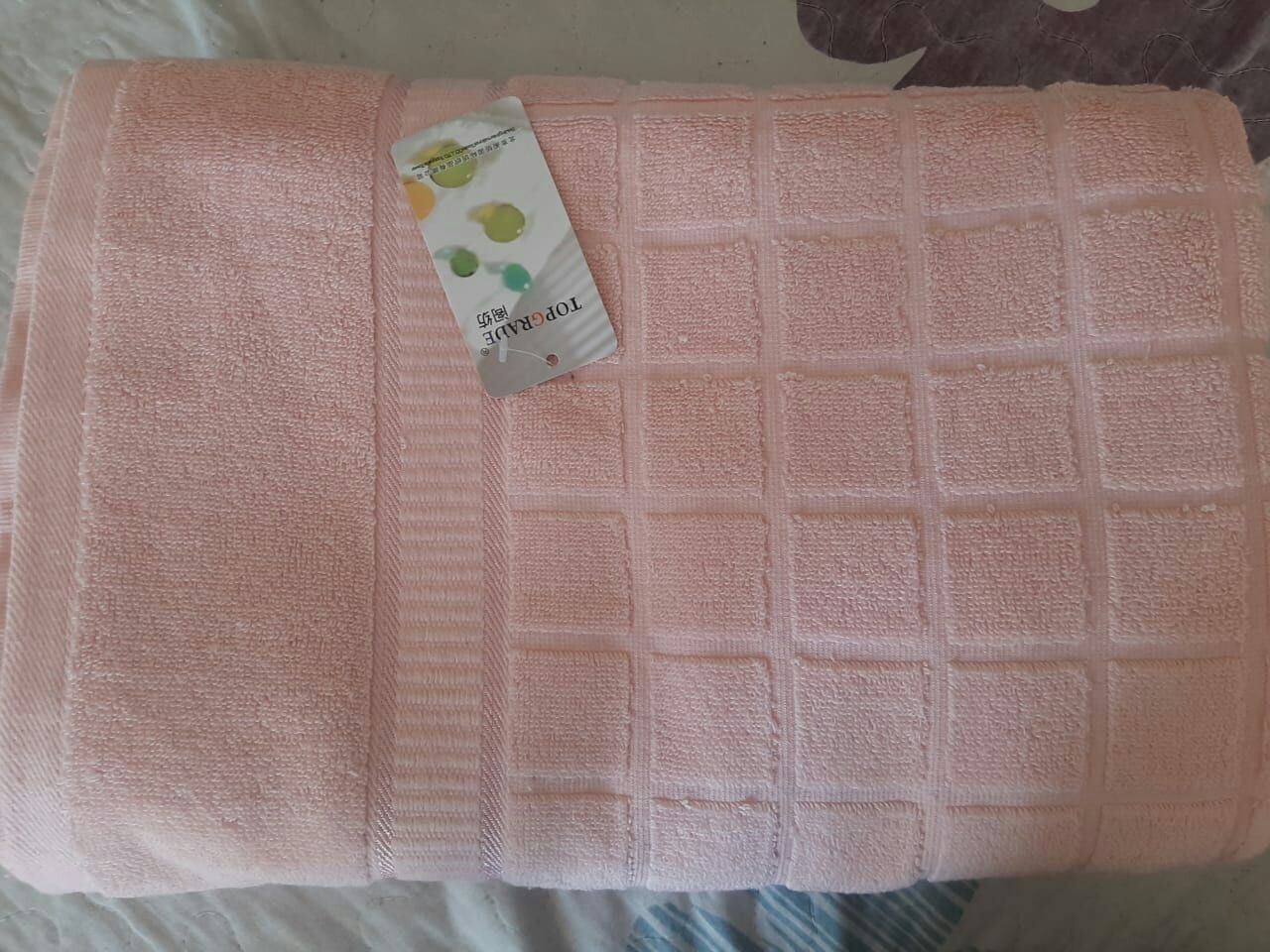 Махровые новые полотенца