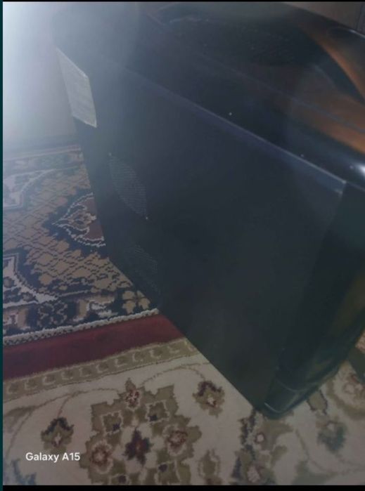 Vand urgent Unitate pc deluxe i7  quadro ,fx 1800, 1tb hdd