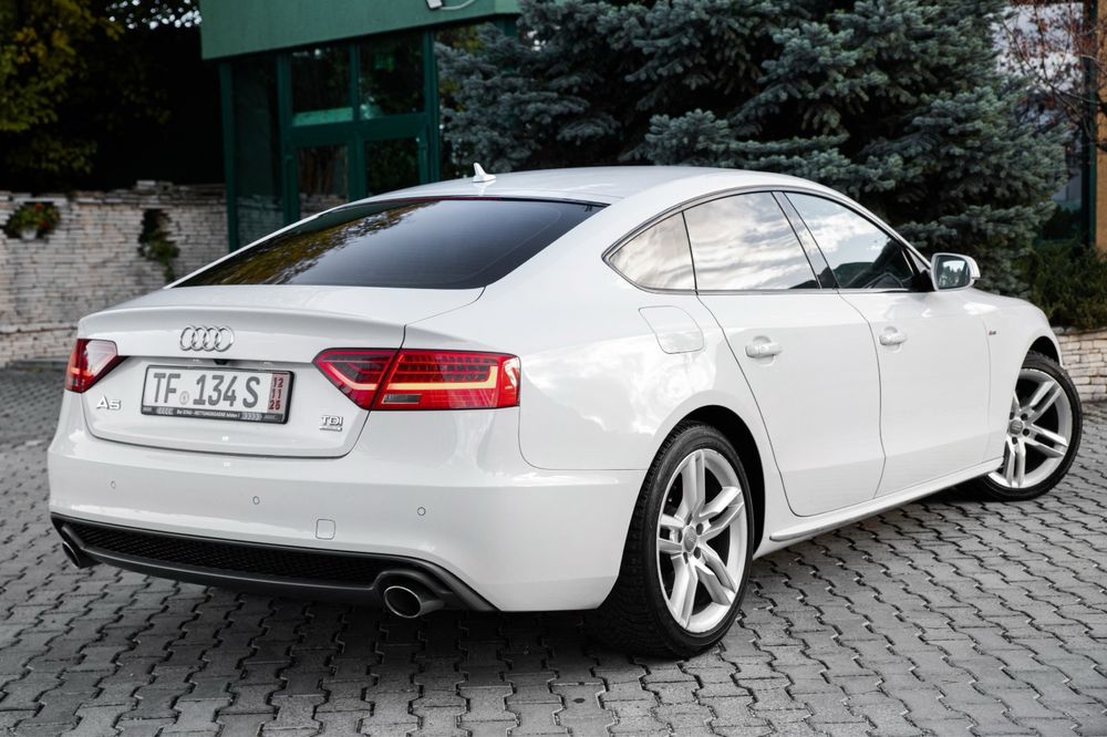 Audi a 5 /Full S-line/ quattro 3.0 diesel 245 CP/distronic