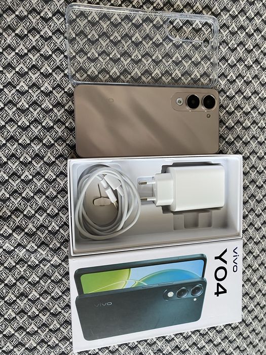 Vivo Y04, телефон купили месяц назад, но не пользовались, совсем новый