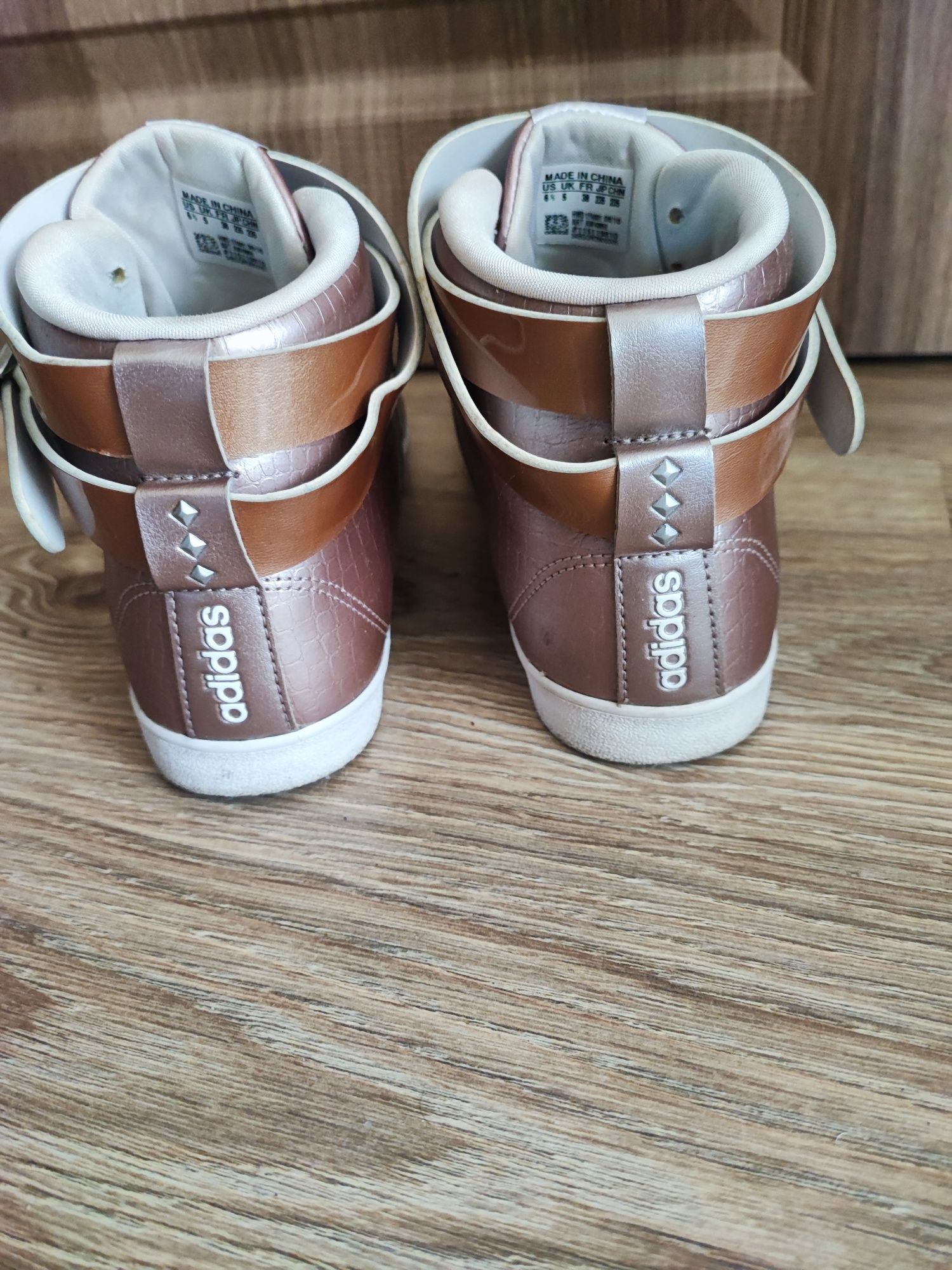 Кецове, маратонки Adidas UK5 EUR38