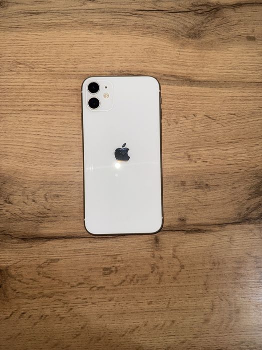 Продам айфон 11
