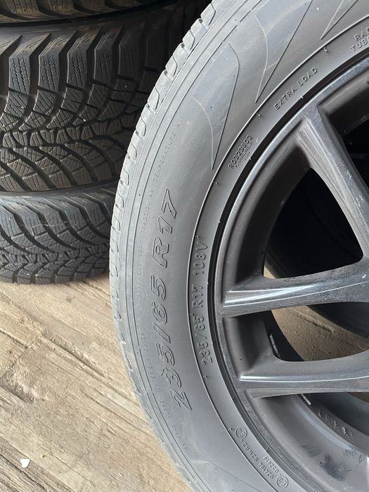 Джанти с Гуми  Pirelli Scorpion 235/65/17.
