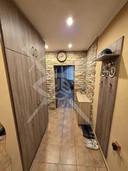 Двустаен апартамент в Меден рудник, зона Б