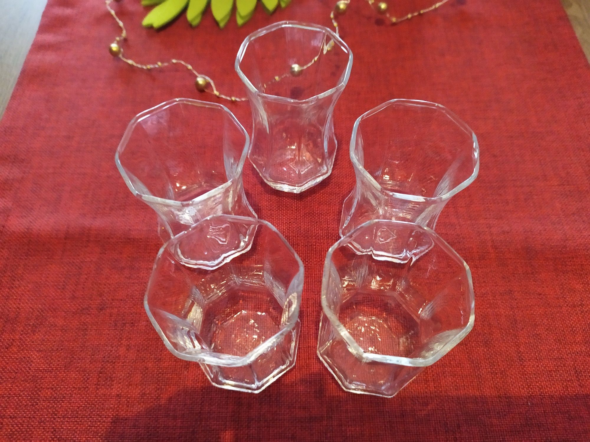 6 стъклени чаши сервиз