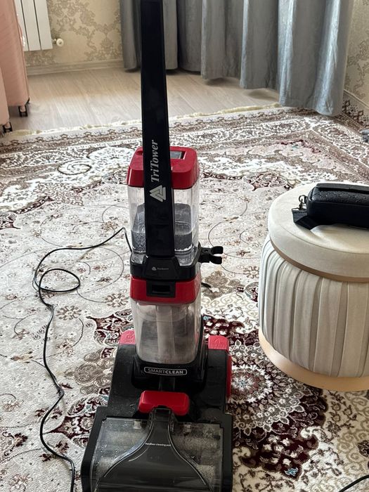 Пылесос почти новый