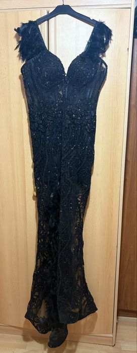 Абитуриентска бална рокля