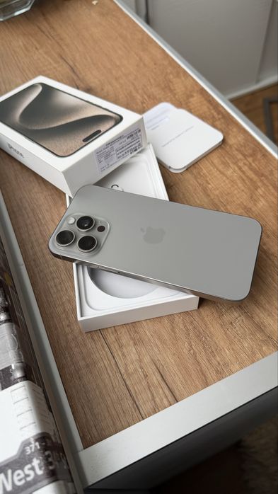 IPhone 15 Pro max-перфектен,без никаква драскотина!