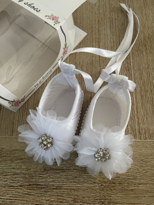 Rochiță cu bandană și încălțăminte fetiță, mărime 6-9 luni