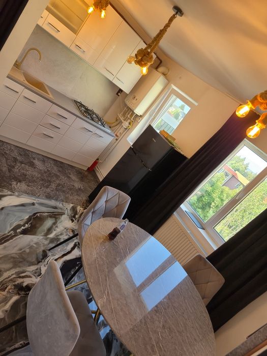 Inchiriez apartament regim hotelier !