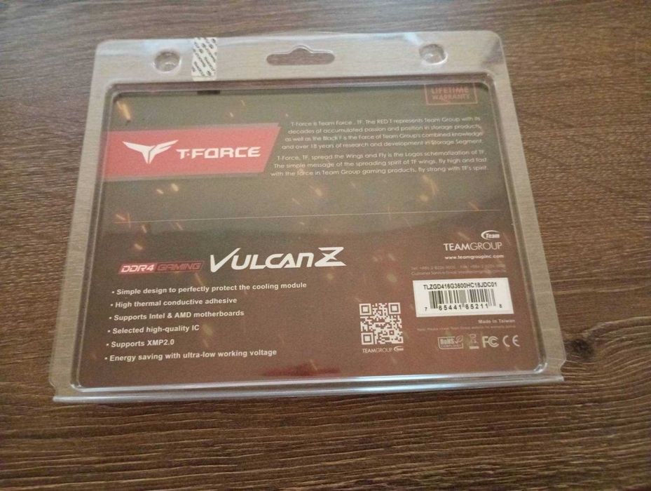 Memorie RAM DDR4 3600 CL 18 1.35V 16GB / 32GB  Sigilată