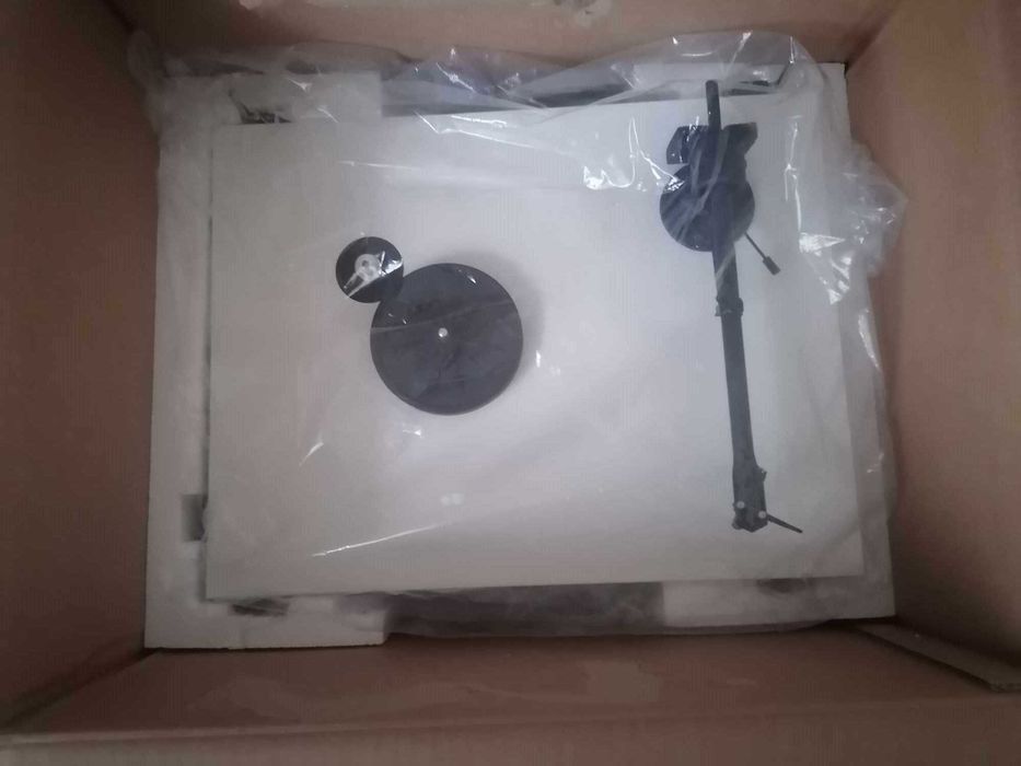 Pro-Ject T1  Pick up