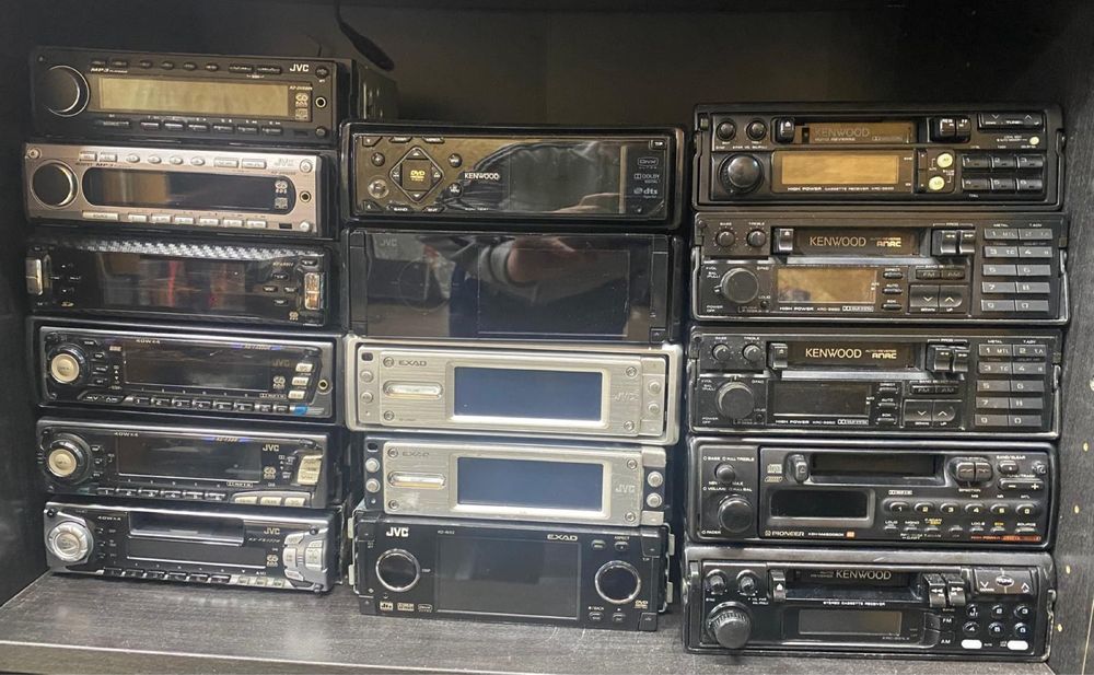 Playere auto JVC old school