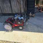 Masina de maturat curatat pavaje LONCIN 196 cc benzina  motor 4 timpi