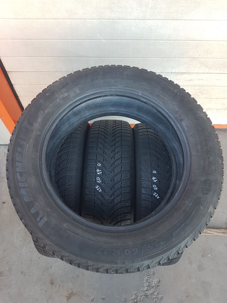 Зимни гуми 4 броя MICHELIN Alpin A4 215 60 R17 дот 2514