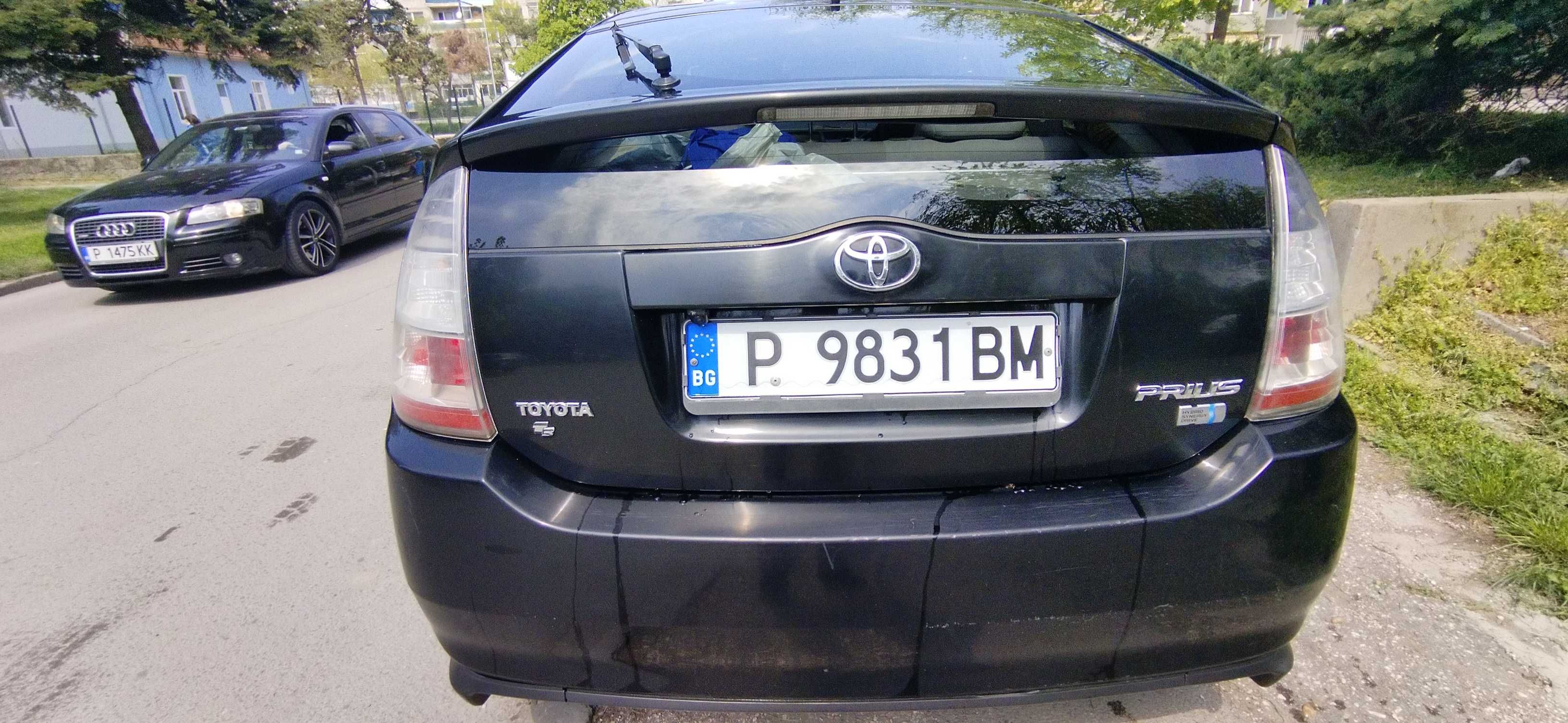 Toyota Prius Hybrid десен волан