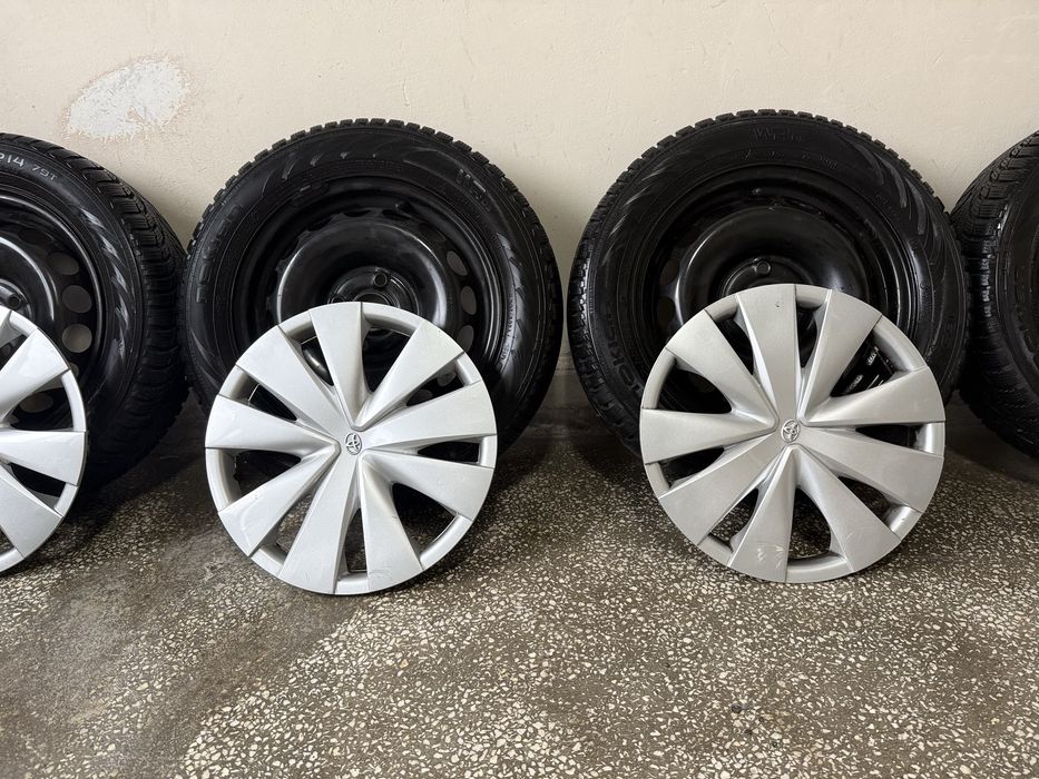 Set roți iarnă 165/65/R14 + capace originale Toyota Aygo